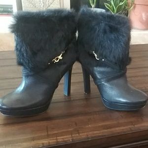 Gentle used coach boats